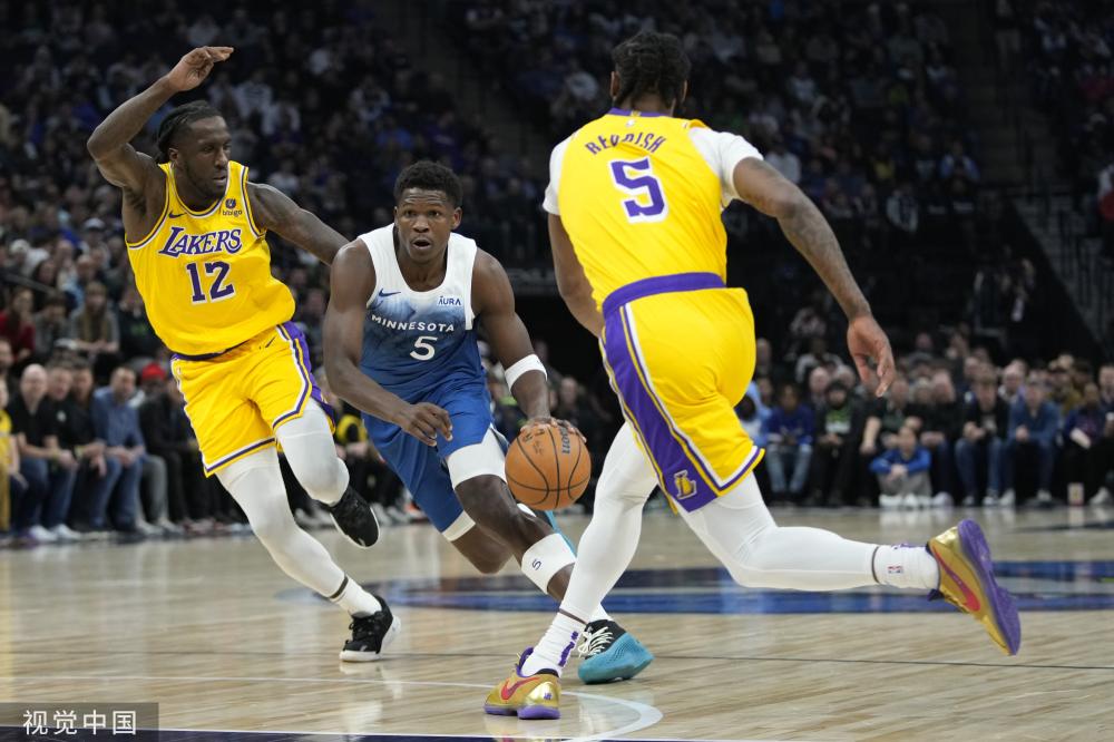 更是一个 更是一个