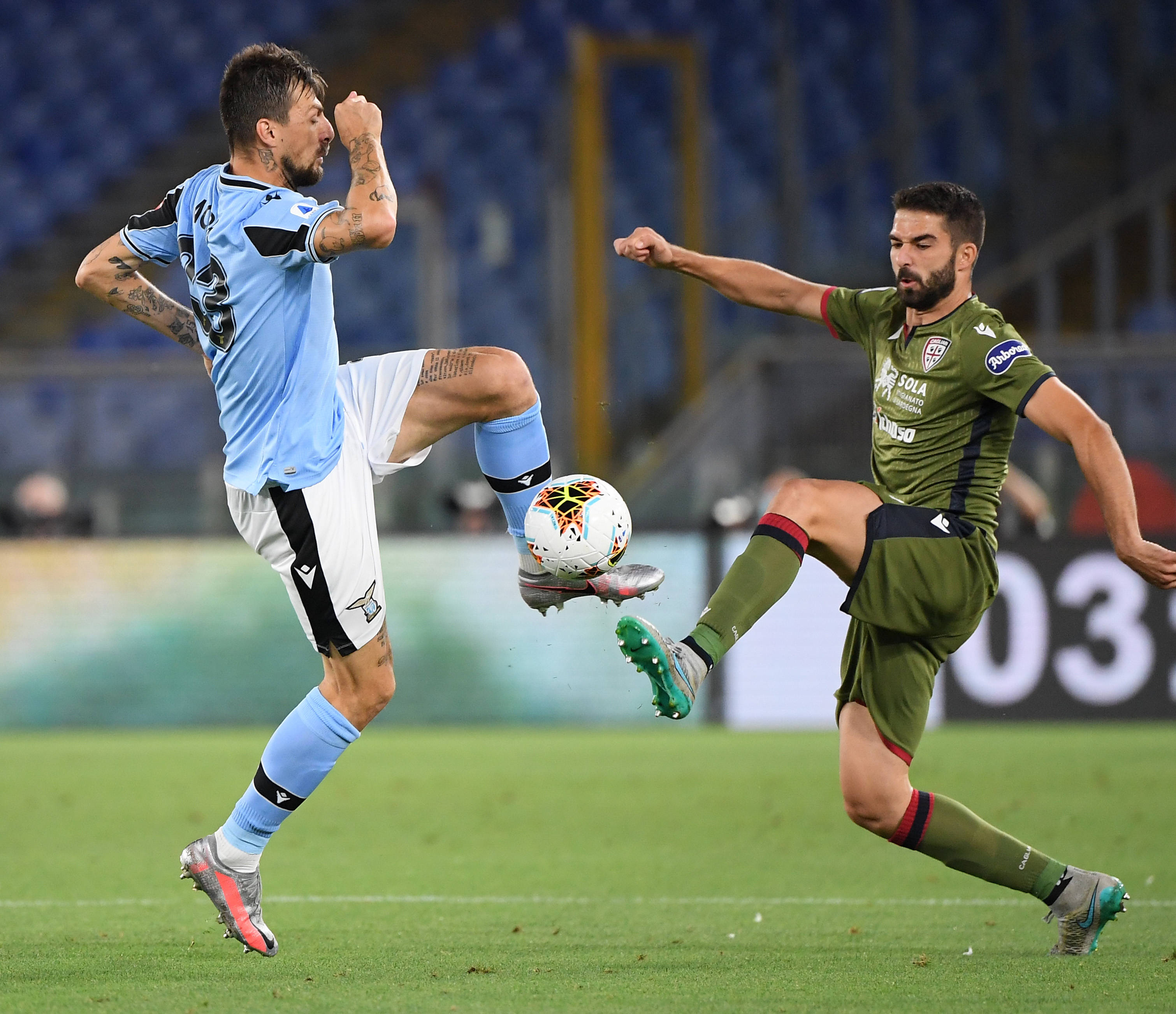 盟敲响了警 盟敲响了警